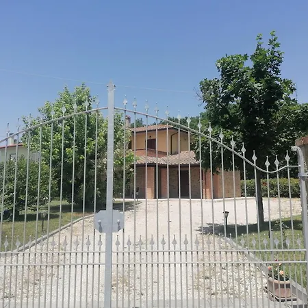 Il Boschetto Da Michael -nocciolo * 巴迪亚尔皮诺